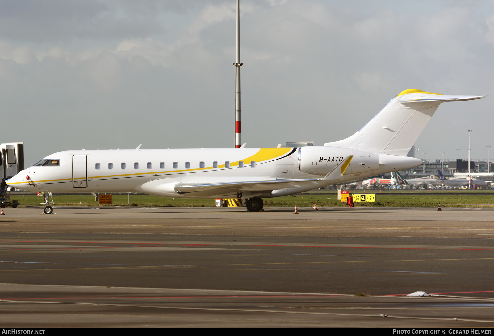 Aircraft Photo of M-AATD | Bombardier Global 6000 (BD-700-1A10) | AirHistory.net #220751