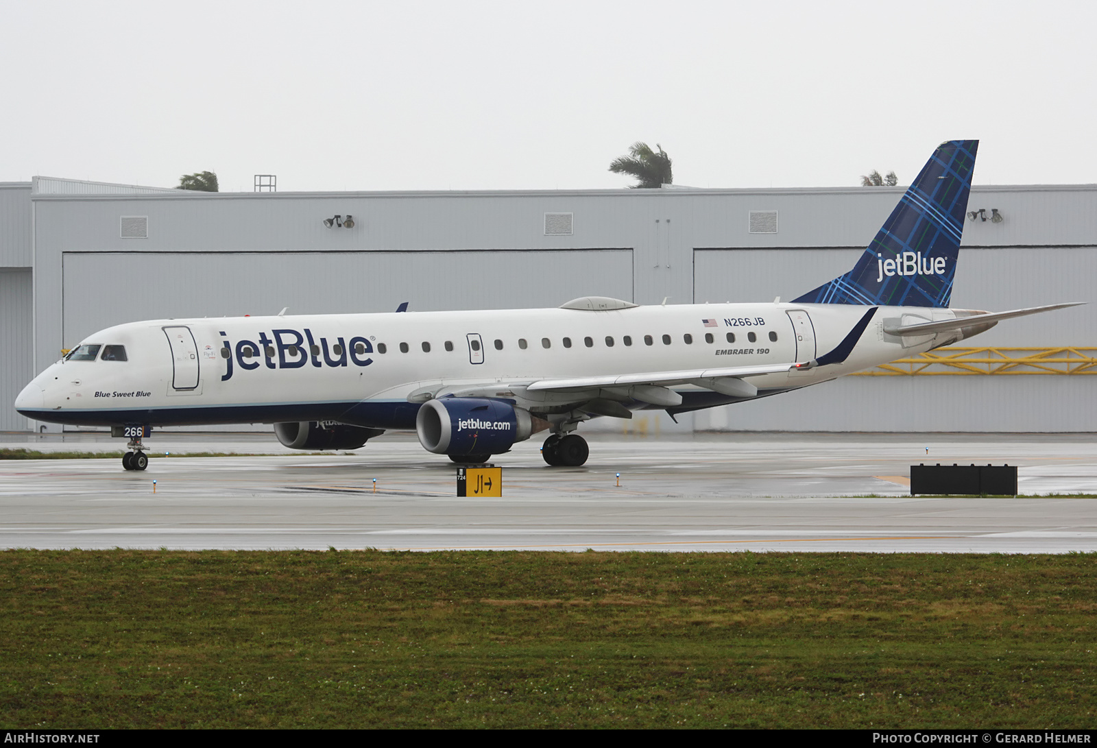 Aircraft Photo of N266JB | Embraer 190AR (ERJ-190-100IGW) | JetBlue Airways | AirHistory.net #220768