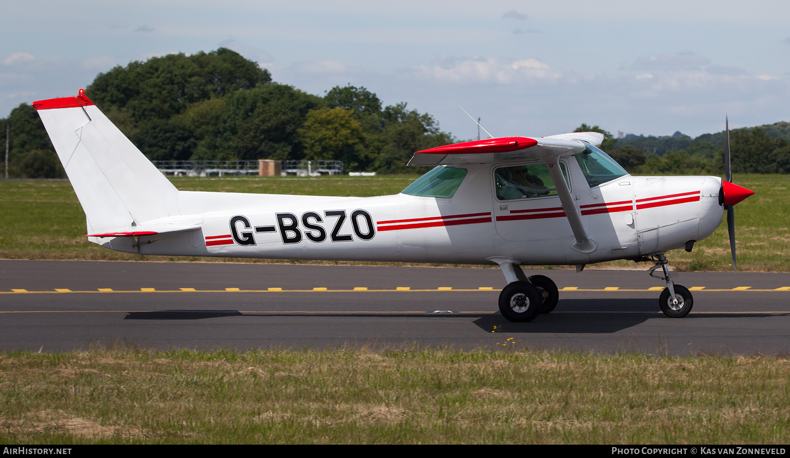 Aircraft Photo of G-BSZO | Cessna 152 | AirHistory.net #220886