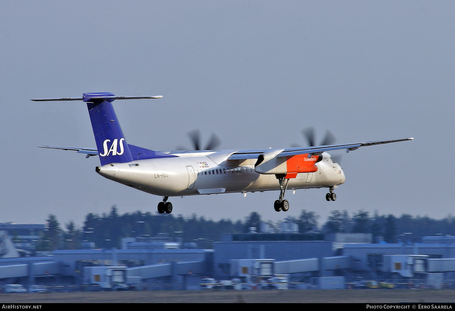 Aircraft Photo of LN-RDJ | Bombardier DHC-8-402 Dash 8 | Scandinavian Commuter - SAS | AirHistory.net #220891