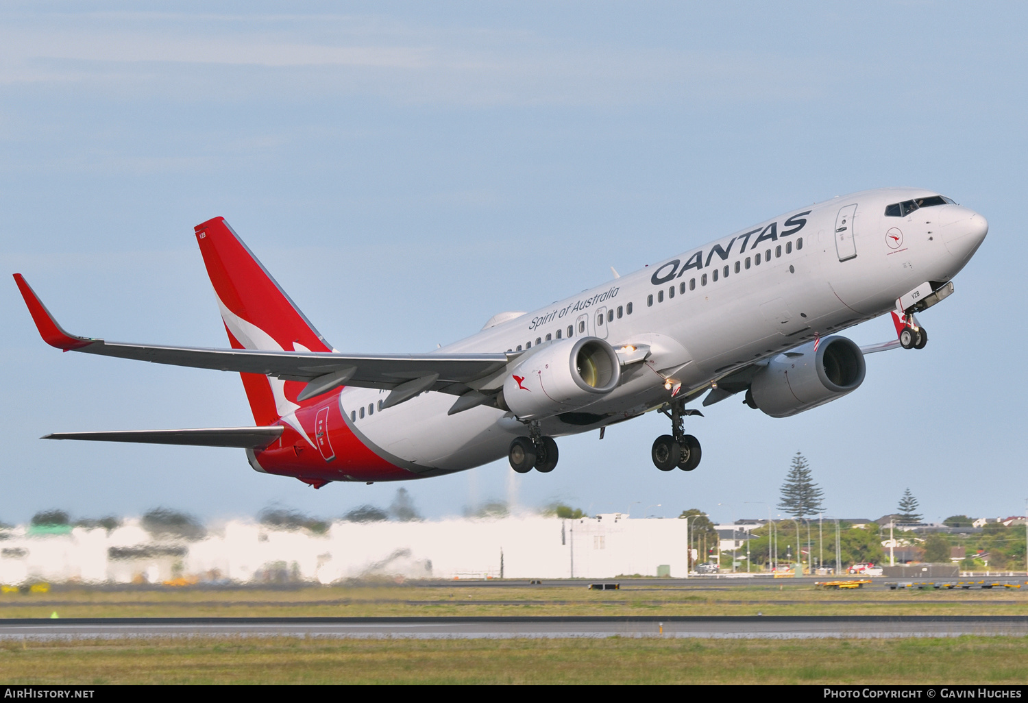 Aircraft Photo of VH-VZB | Boeing 737-838 | Qantas | AirHistory.net #220924