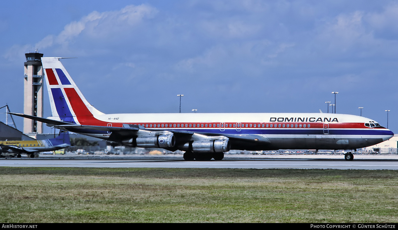 Aircraft Photo of HI-442 | Boeing 707-399C | Dominicana | AirHistory.net #221019