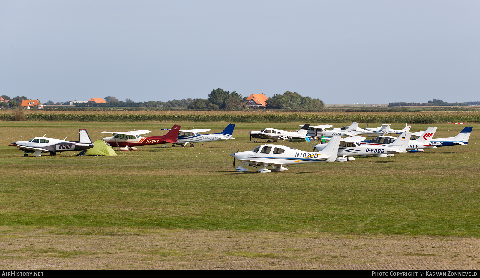 Airport photo of Texel (EHTX) in Netherlands | AirHistory.net #221079