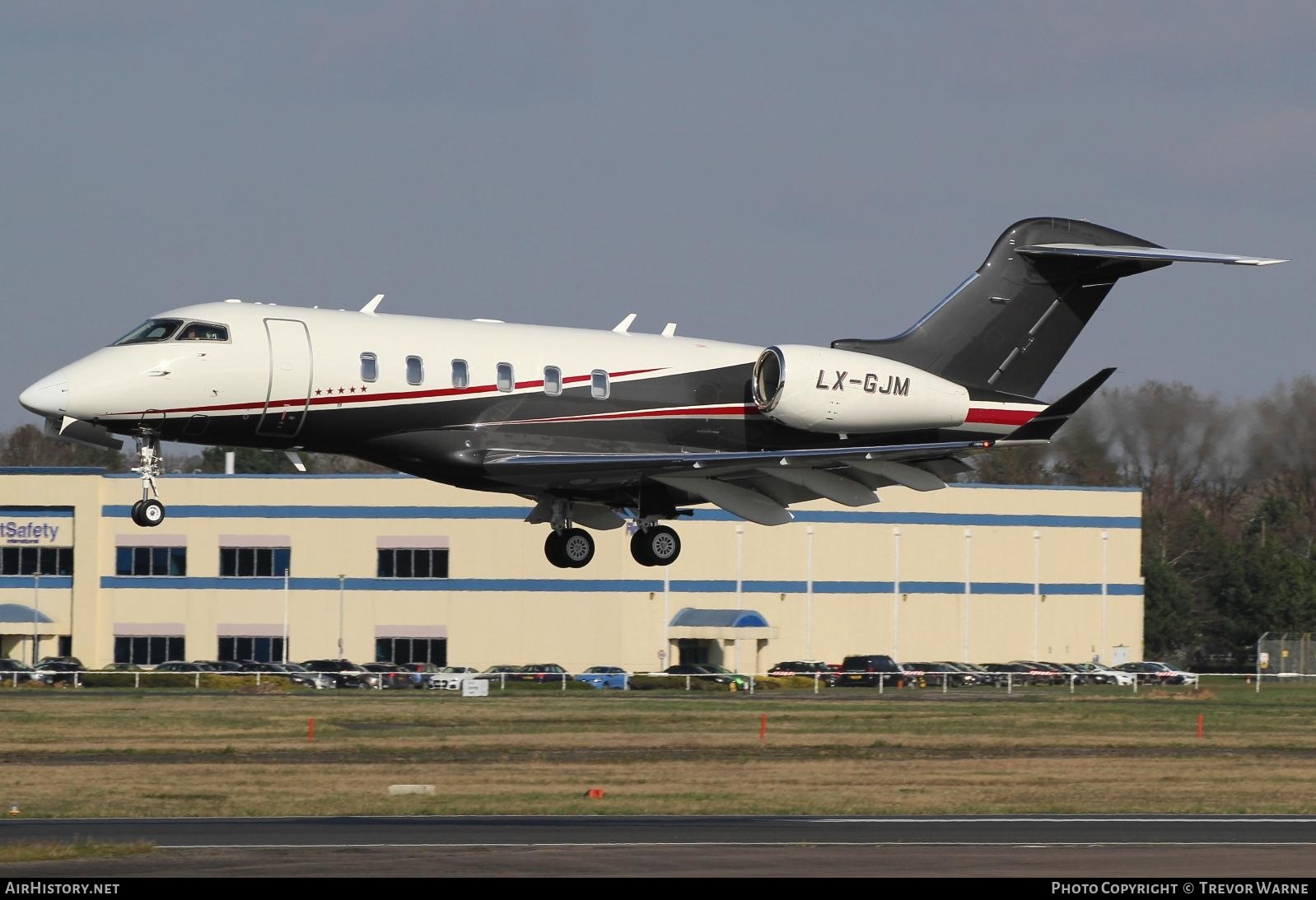 Aircraft Photo of LX-GJM | Bombardier Challenger 350 (BD-100-1A10) | AirHistory.net #221112