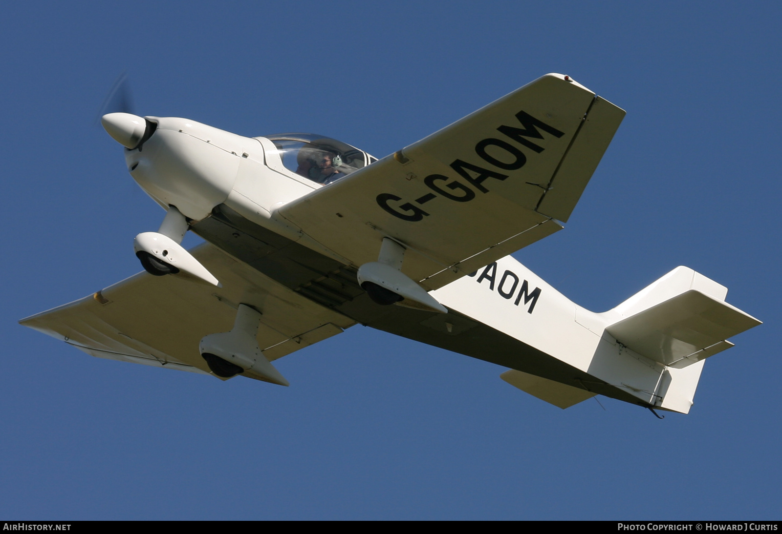 Aircraft Photo of G-GAOM | Robin DR-400-120 Dauphin 2+2 | AirHistory.net #221328