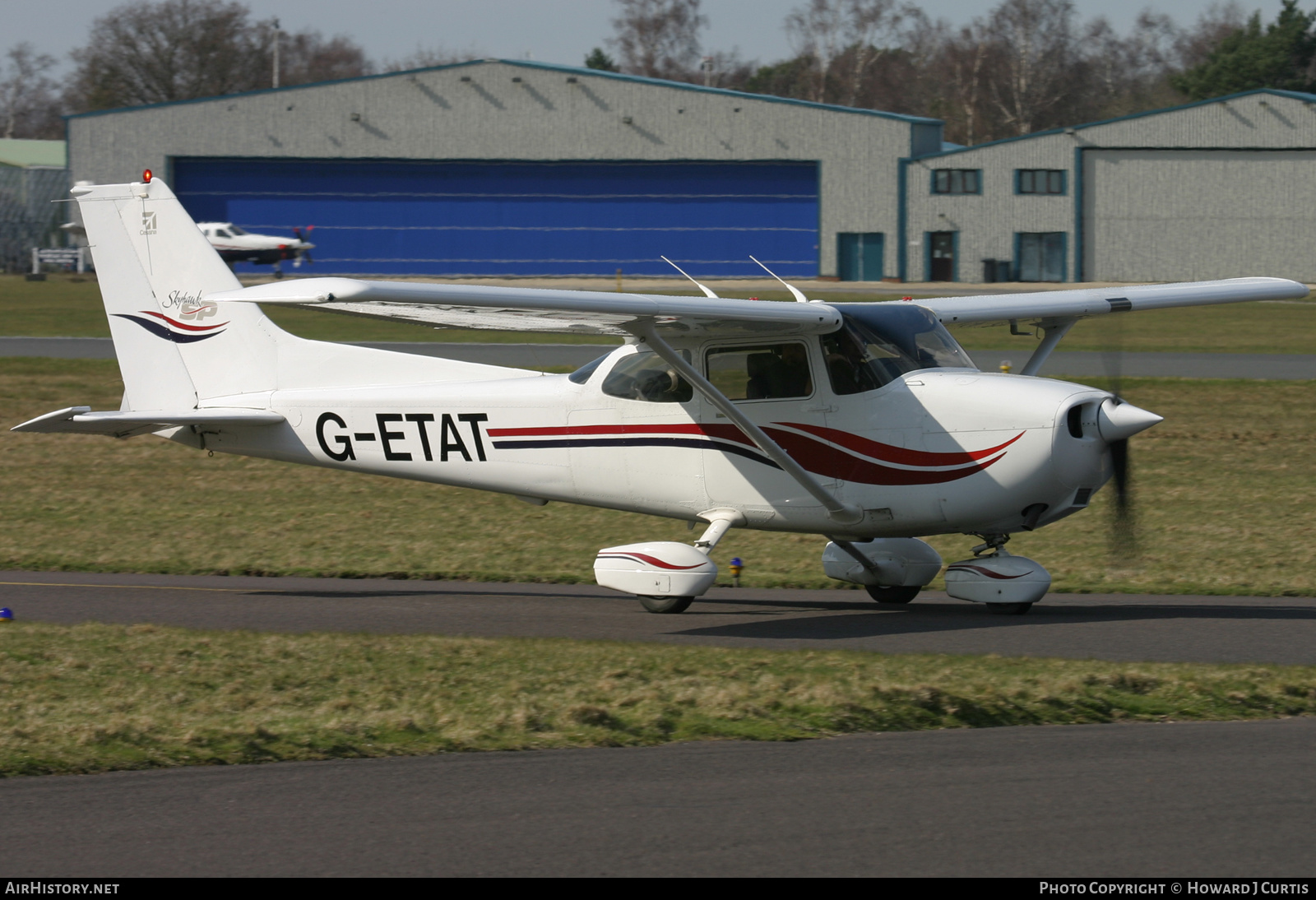 Aircraft Photo of G-ETAT | Cessna 172S Skyhawk | AirHistory.net #221335