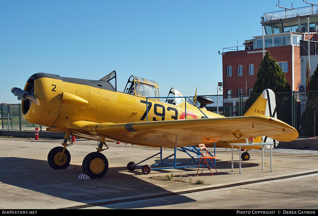 Aircraft Photo of E16-97 / 793-2 | North American T-6G Texan | Spain - Air Force | AirHistory.net #221427