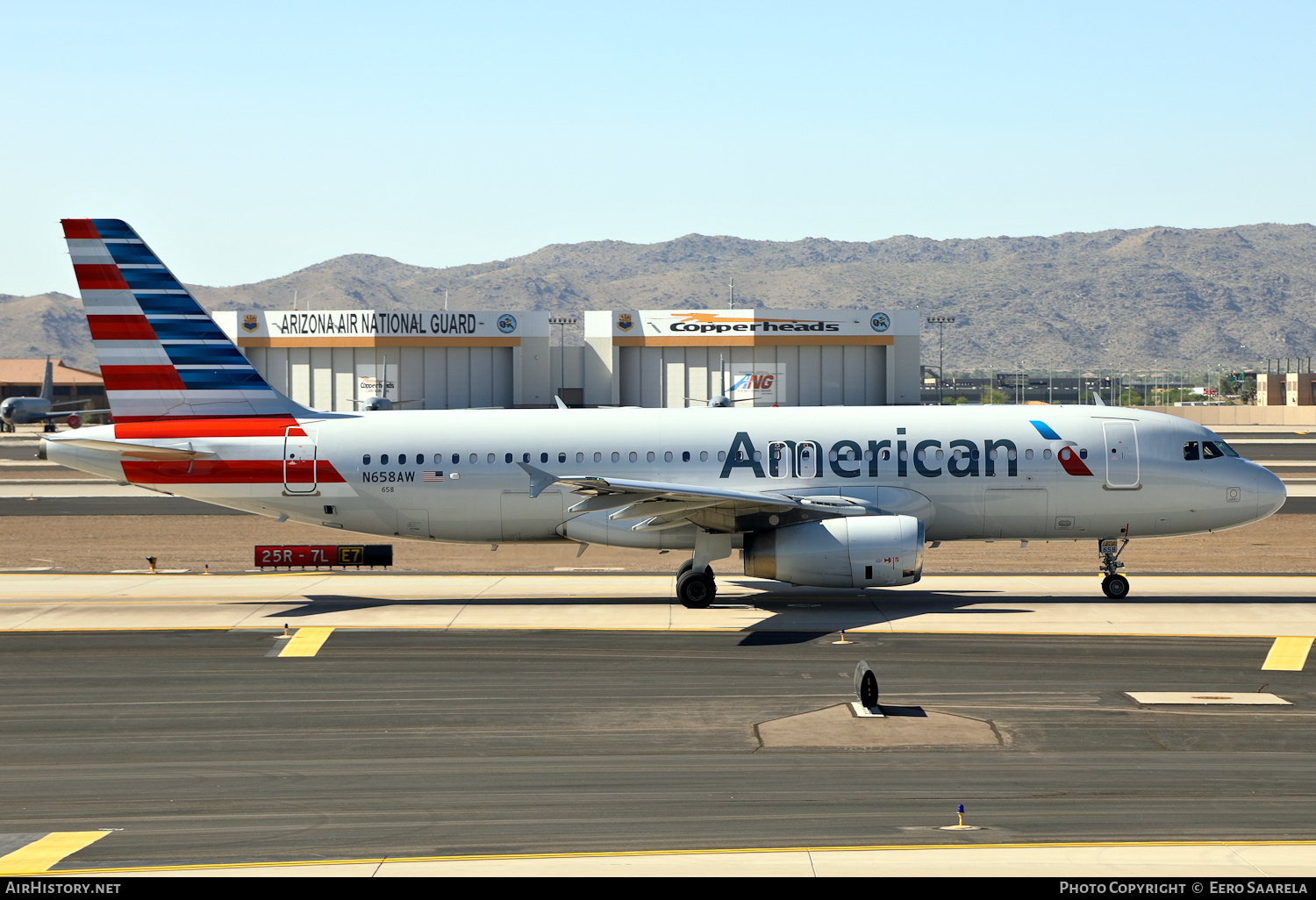 Aircraft Photo of N658AW | Airbus A320-232 | American Airlines | AirHistory.net #221453