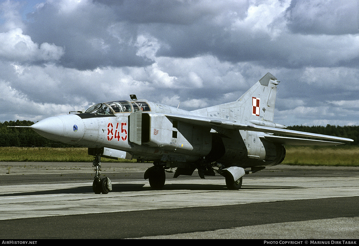 Aircraft Photo of 845 | Mikoyan-Gurevich MiG-23UB | Poland - Air Force | AirHistory.net #221454