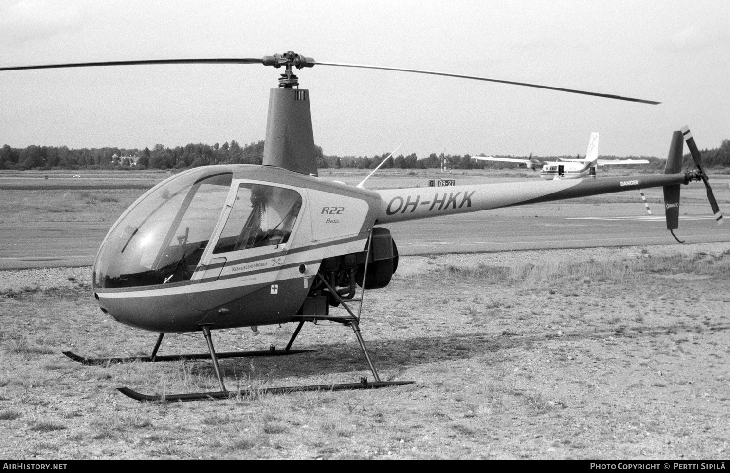 Aircraft Photo of OH-HKK | Robinson R-22 Beta | Keskuslentokoulu | AirHistory.net #221478