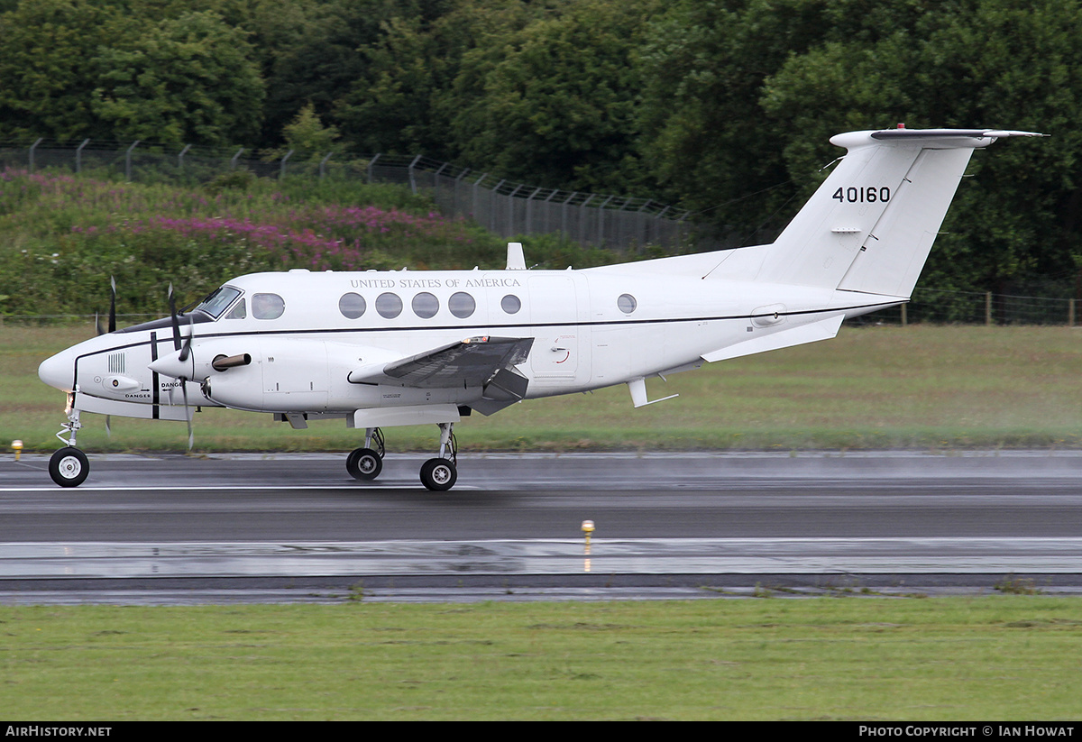 Aircraft Photo of 84-0160 / 40160 | Beech C-12U Huron (B200C) | USA - Army | AirHistory.net #221495