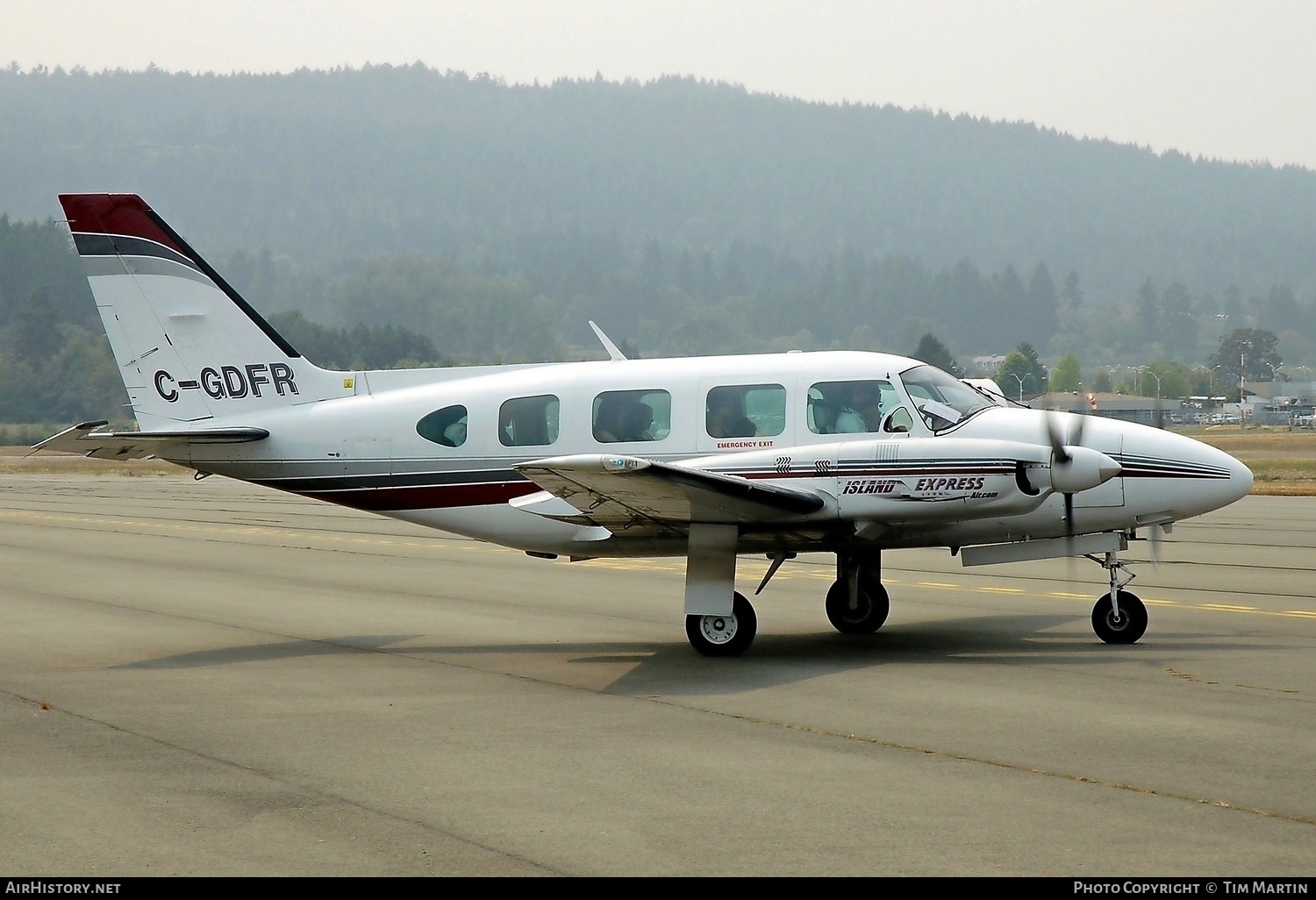 Aircraft Photo of C-GDFR | Piper PA-31-325 Navajo C/R | Island Express Air | AirHistory.net #221525