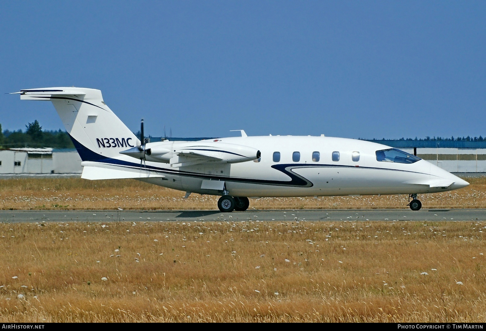 Aircraft Photo of N33MC | Piaggio P-180 Avanti | AirHistory.net #221582