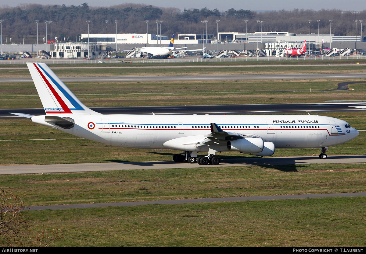 Aircraft Photo of 075 | Airbus A340-211 | France - Air Force | AirHistory.net #221629