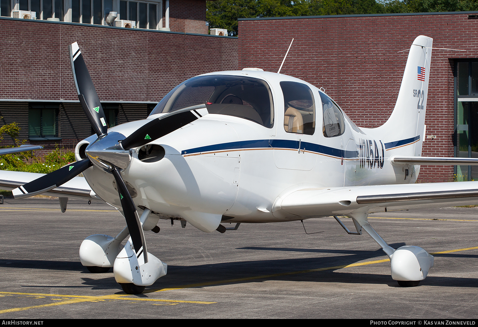 Aircraft Photo of N745AJ | Cirrus SR-22 G1 | AirHistory.net #221670