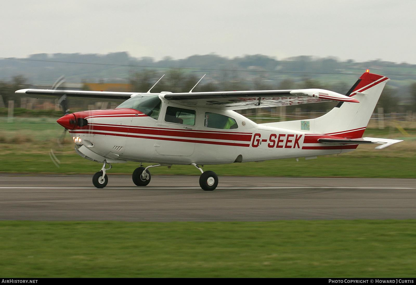 Aircraft Photo of G-SEEK | Cessna T210N Turbo Centurion | AirHistory.net #221677