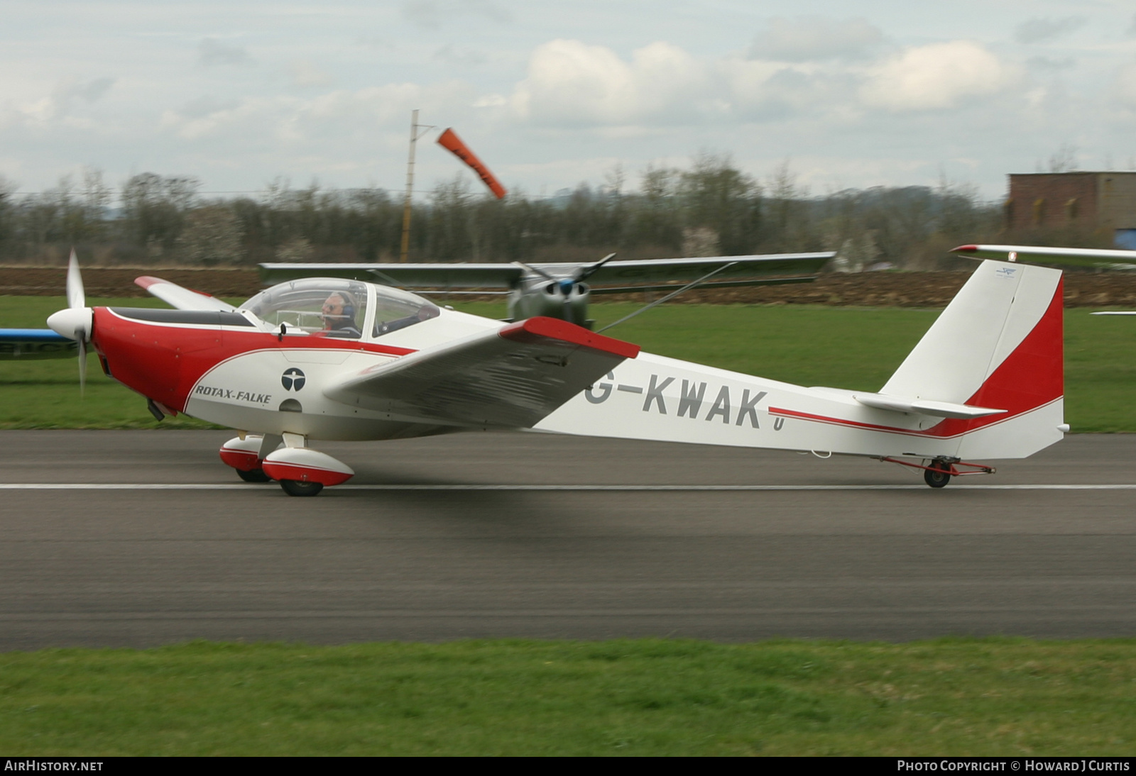 Aircraft Photo of G-KWAK | Scheibe SF-25C/TL Rotax-Falke | AirHistory.net #221822