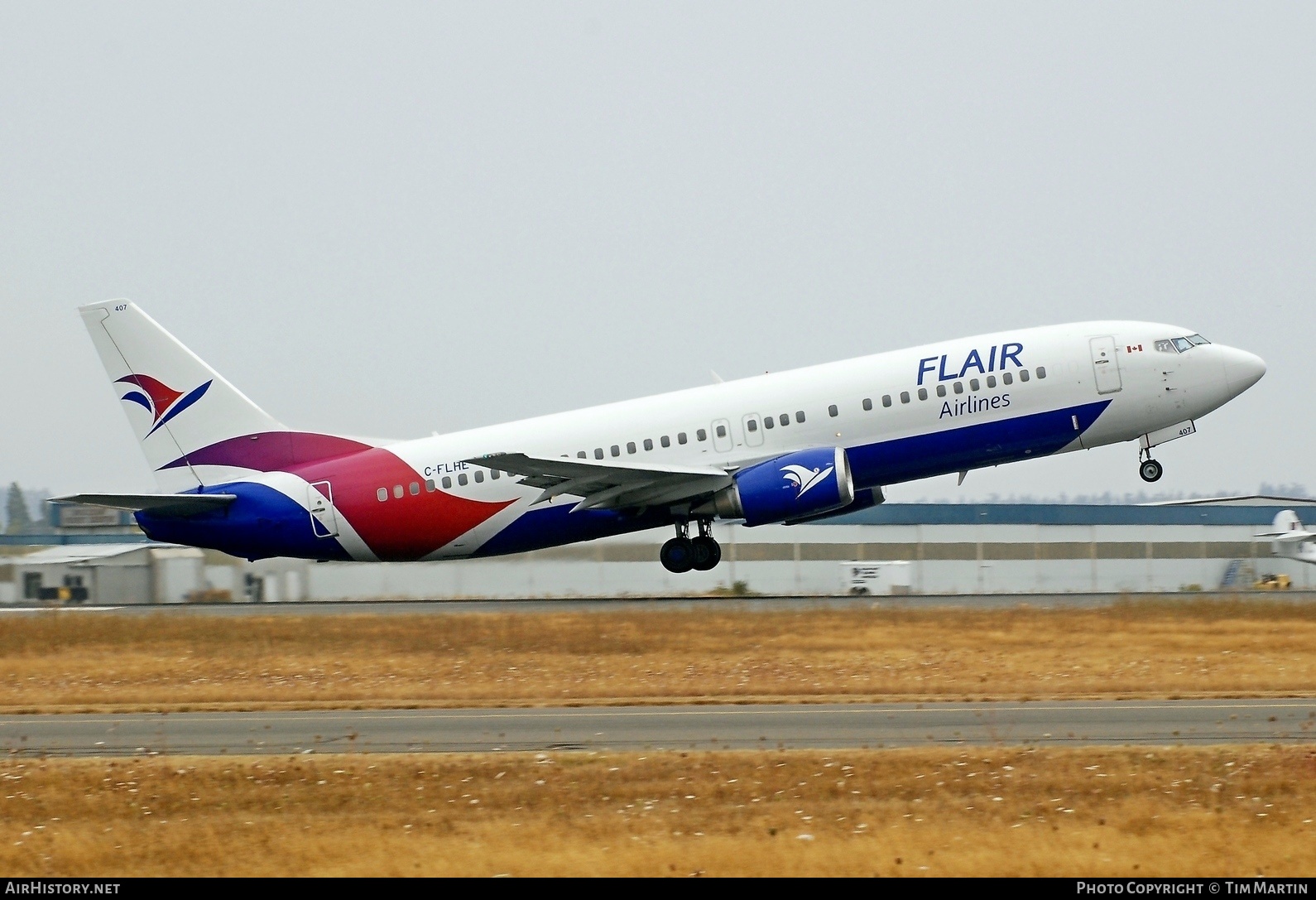 Aircraft Photo of C-FLHE | Boeing 737-490 | Flair Airlines | AirHistory.net #221871