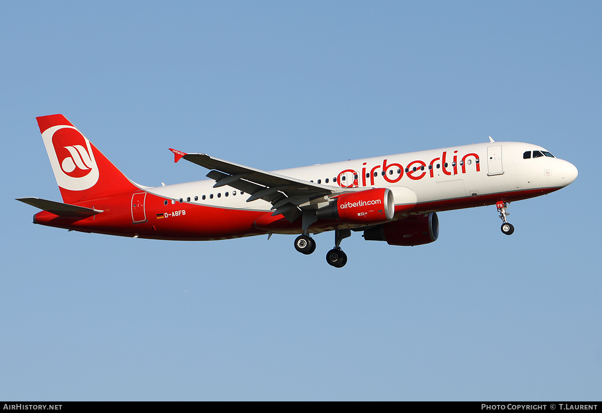 Aircraft Photo of D-ABFB | Airbus A320-214 | Air Berlin | AirHistory.net #221975