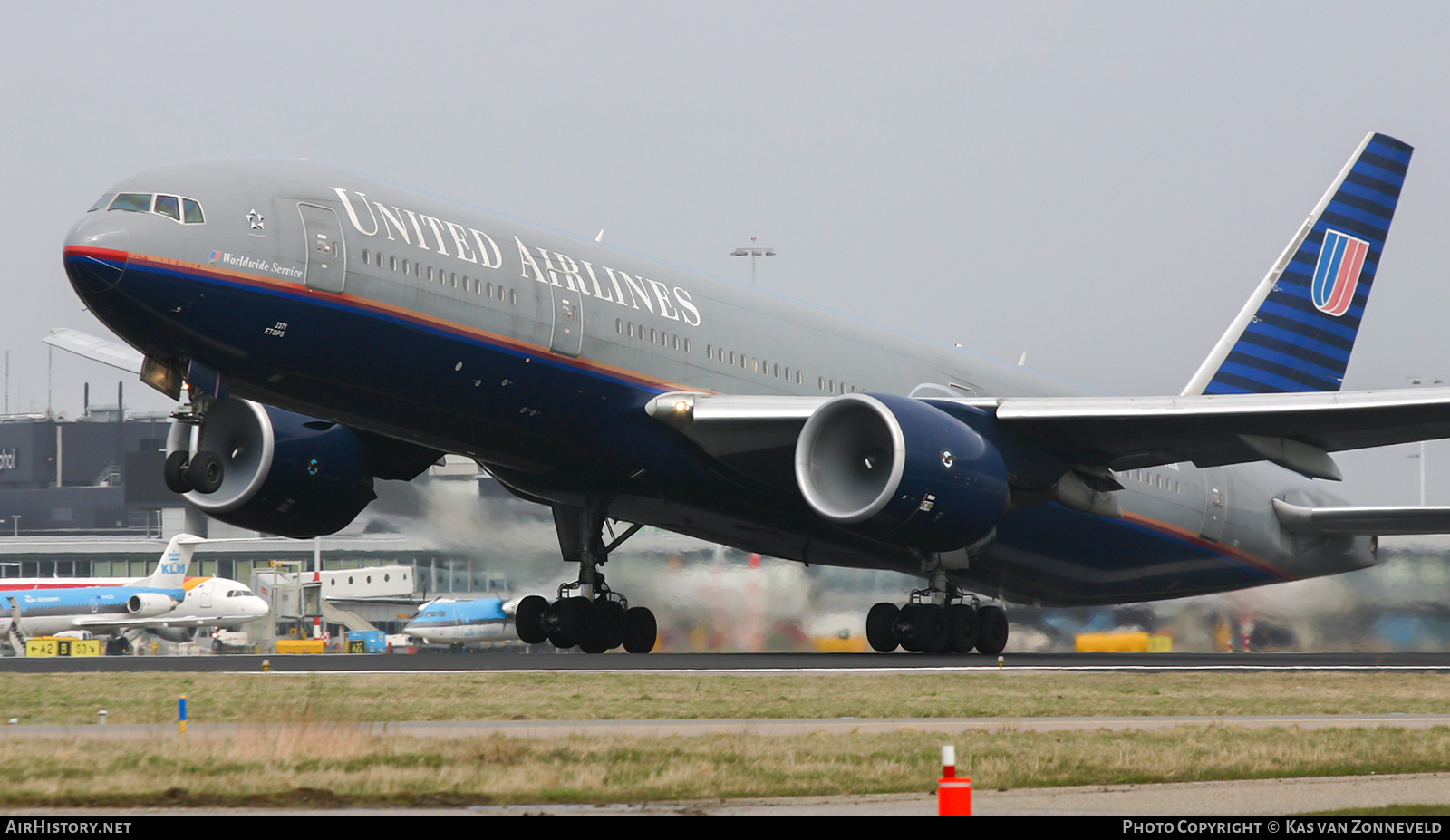 Aircraft Photo of N771UA | Boeing 777-222 | United Airlines | AirHistory.net #222077