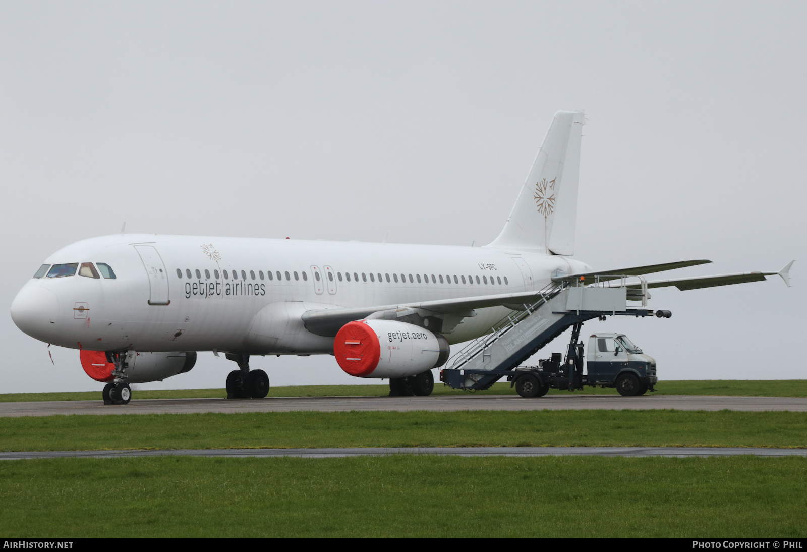 Aircraft Photo of LY-SPC | Airbus A320-231 | GetJet Airlines | AirHistory.net #222164