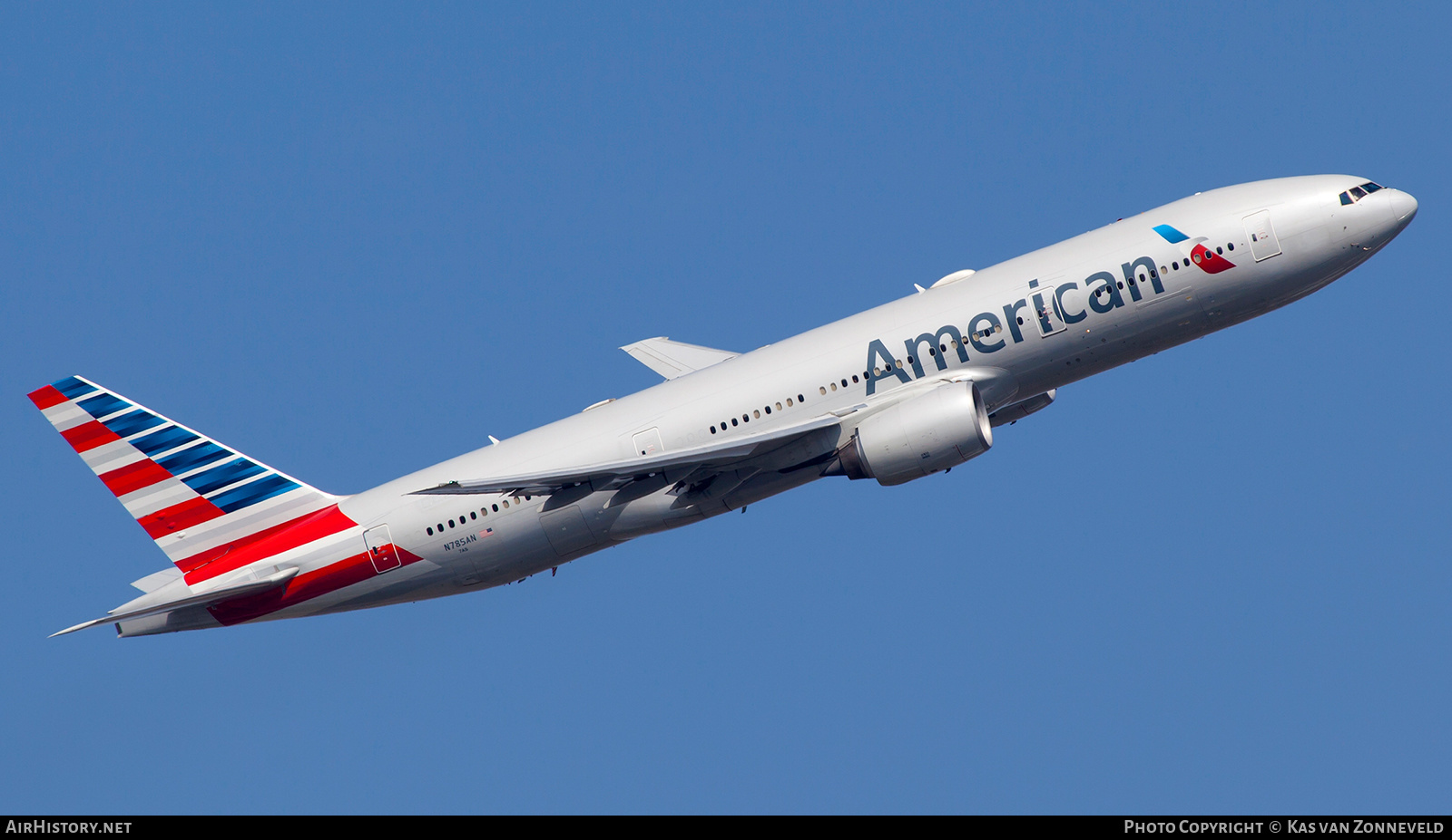 Aircraft Photo of N785AN | Boeing 777-223/ER | American Airlines | AirHistory.net #222174