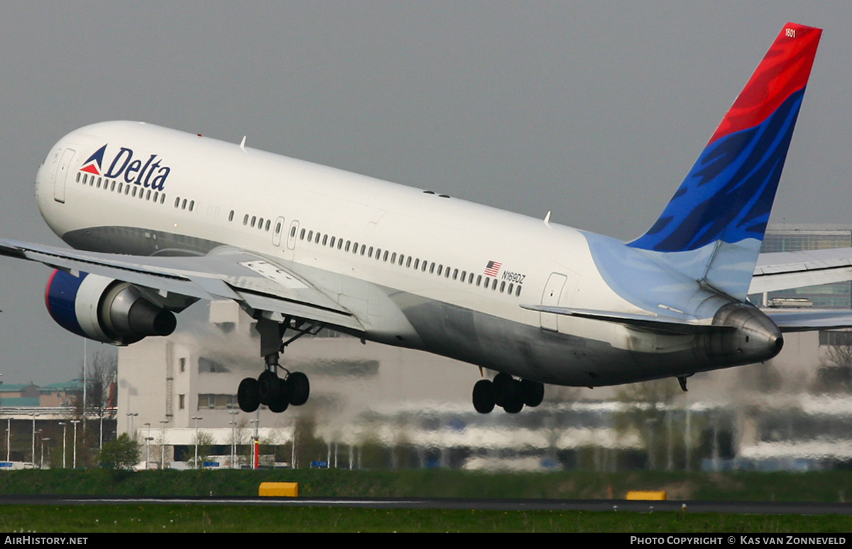 Aircraft Photo of N169DZ | Boeing 767-332/ER | Delta Air Lines | AirHistory.net #222338