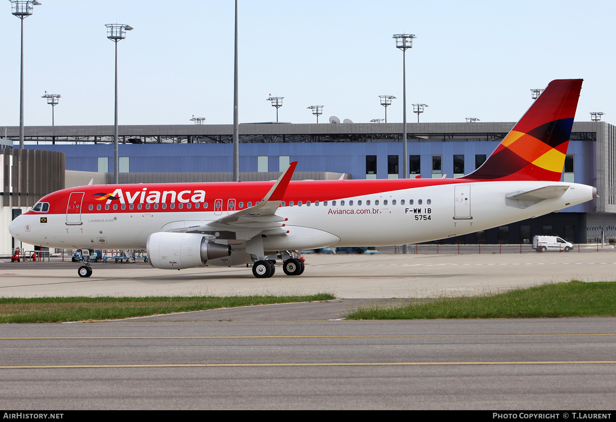 Aircraft Photo of F-WWIB | Airbus A320-214 | Avianca | AirHistory.net #222341