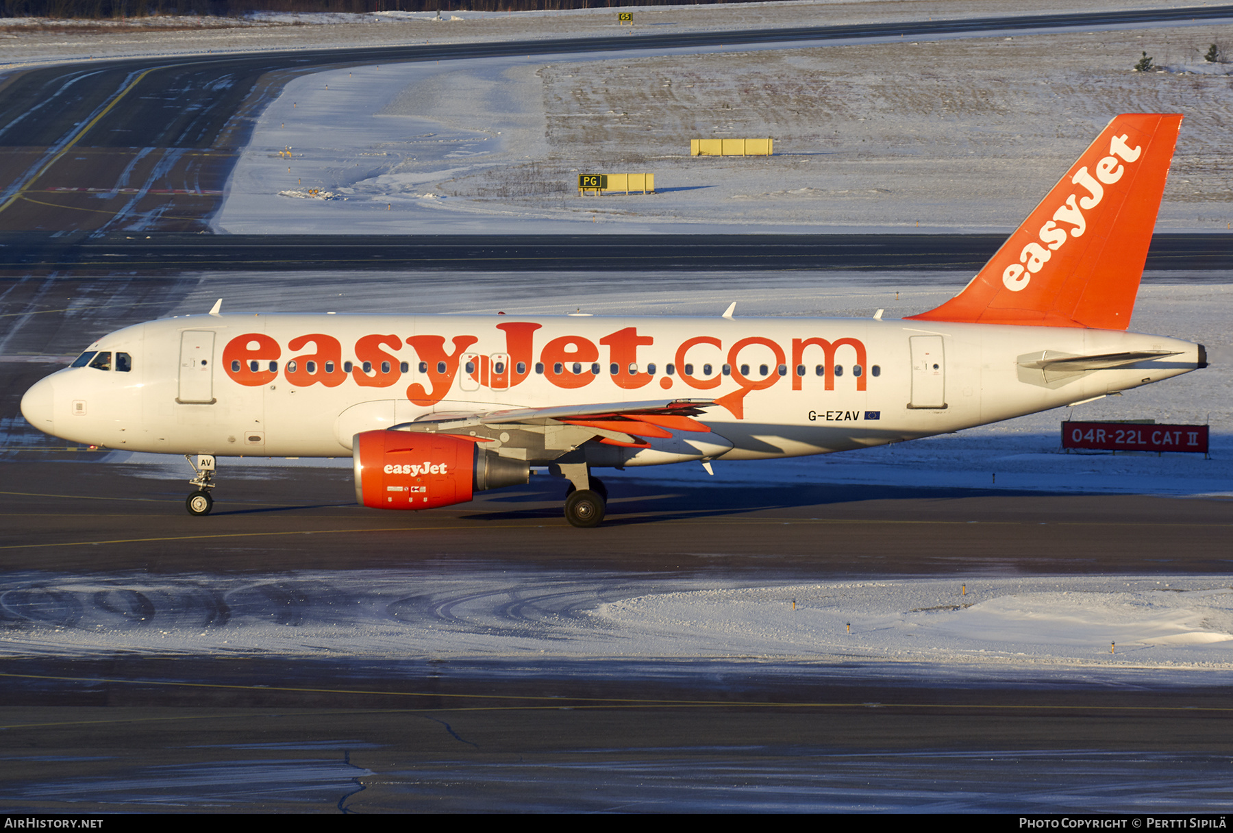 Aircraft Photo of G-EZAV | Airbus A319-111 | EasyJet | AirHistory.net #222433