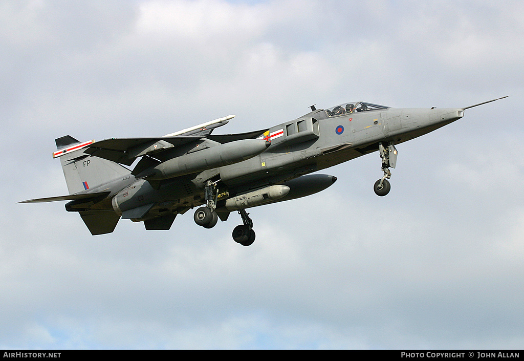 Aircraft Photo of XZ103 | Sepecat Jaguar GR3A | UK - Air Force | AirHistory.net #222442