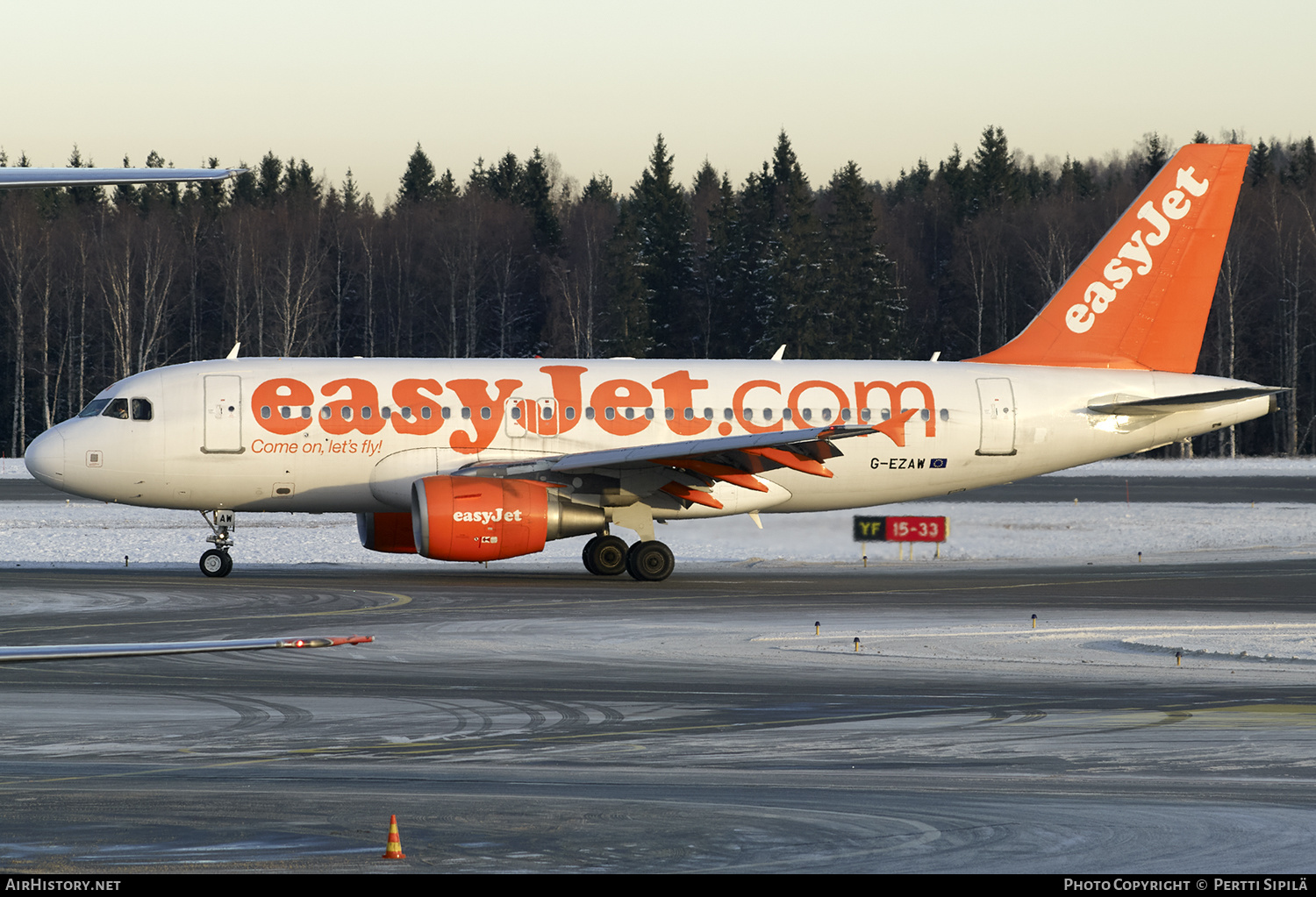 Aircraft Photo of G-EZAW | Airbus A319-111 | EasyJet | AirHistory.net #222471