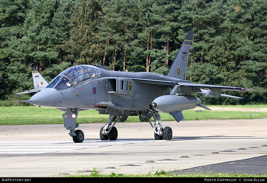 Aircraft Photo of XX842 | Sepecat Jaguar T4 | UK - Air Force | AirHistory.net #222531
