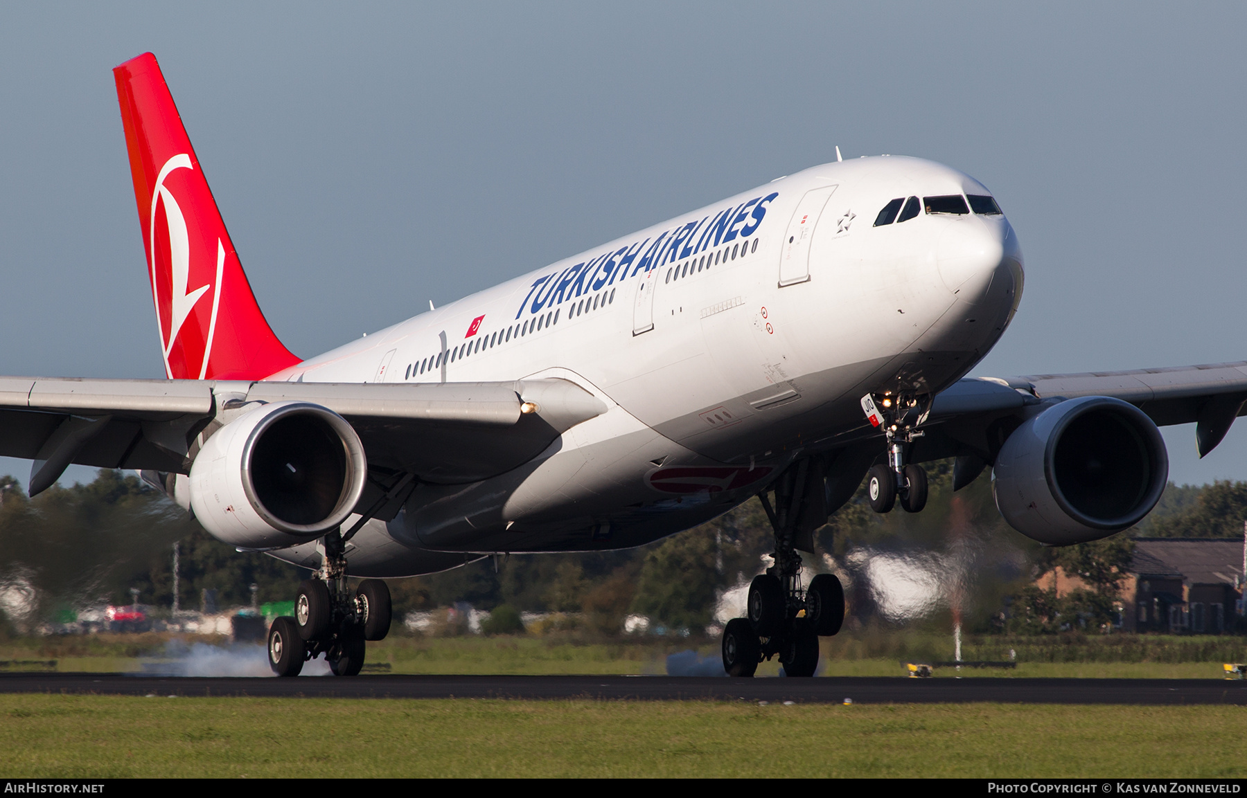 Aircraft Photo of TC-JIO | Airbus A330-223 | Turkish Airlines | AirHistory.net #222553