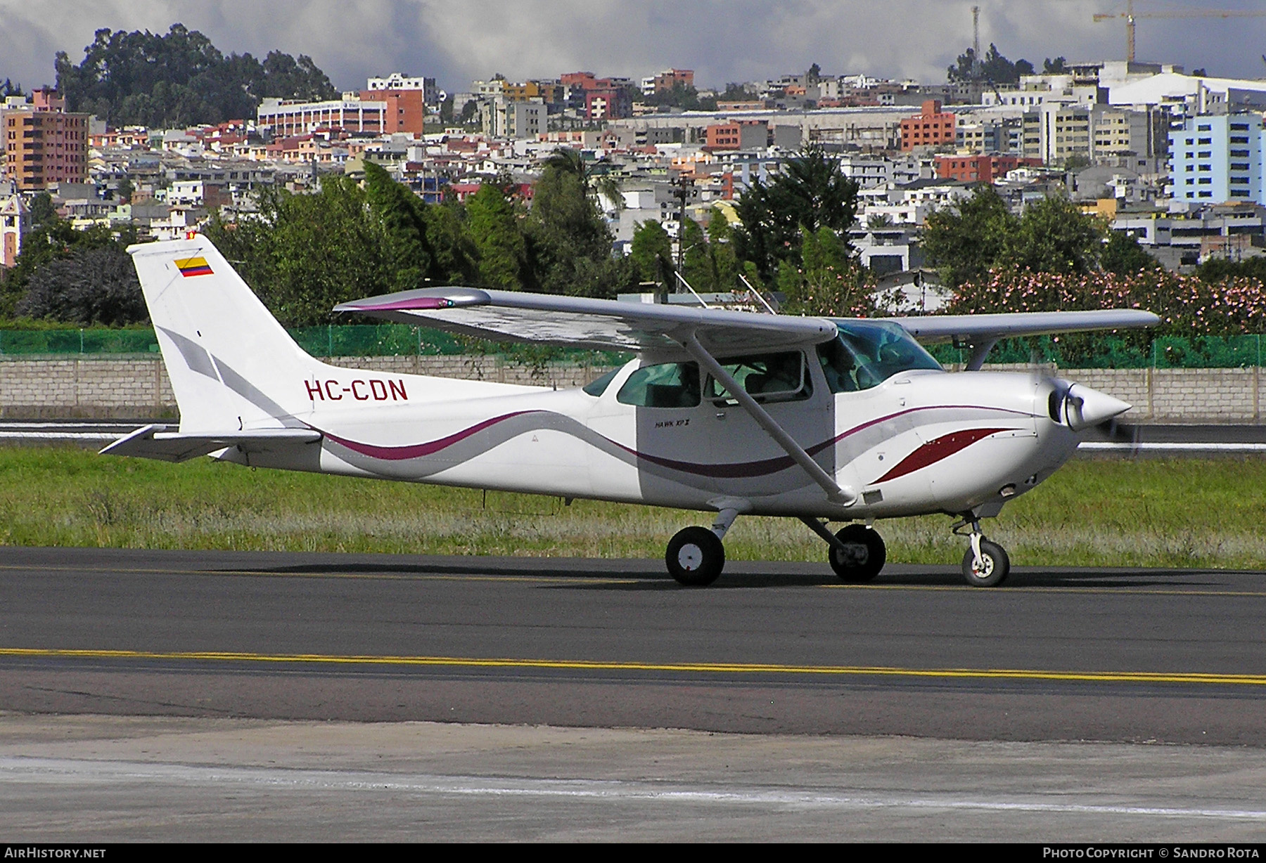 Aircraft Photo of HC-CDN | Cessna R172K Hawk XP II | Ícaro Flight Academy | AirHistory.net #222620