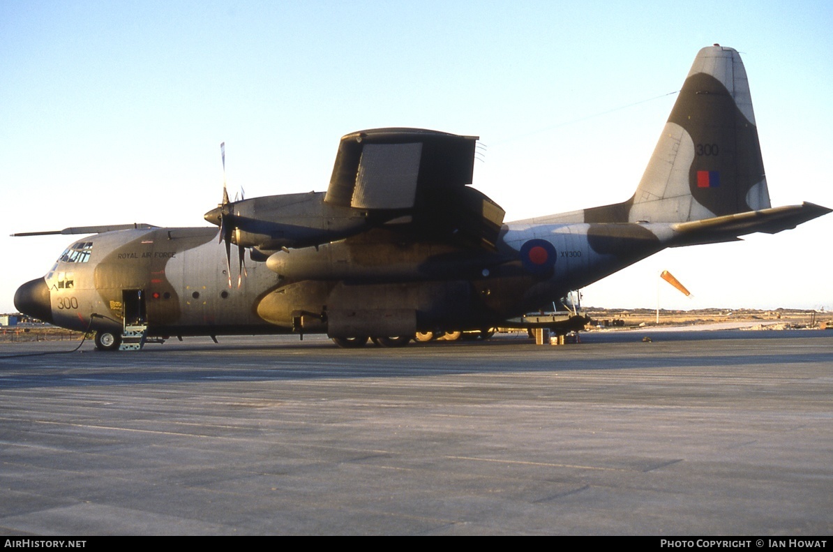 Aircraft Photo of XV300 | Lockheed C-130K Hercules C1P (L-382) | UK - Air Force | AirHistory.net #222632