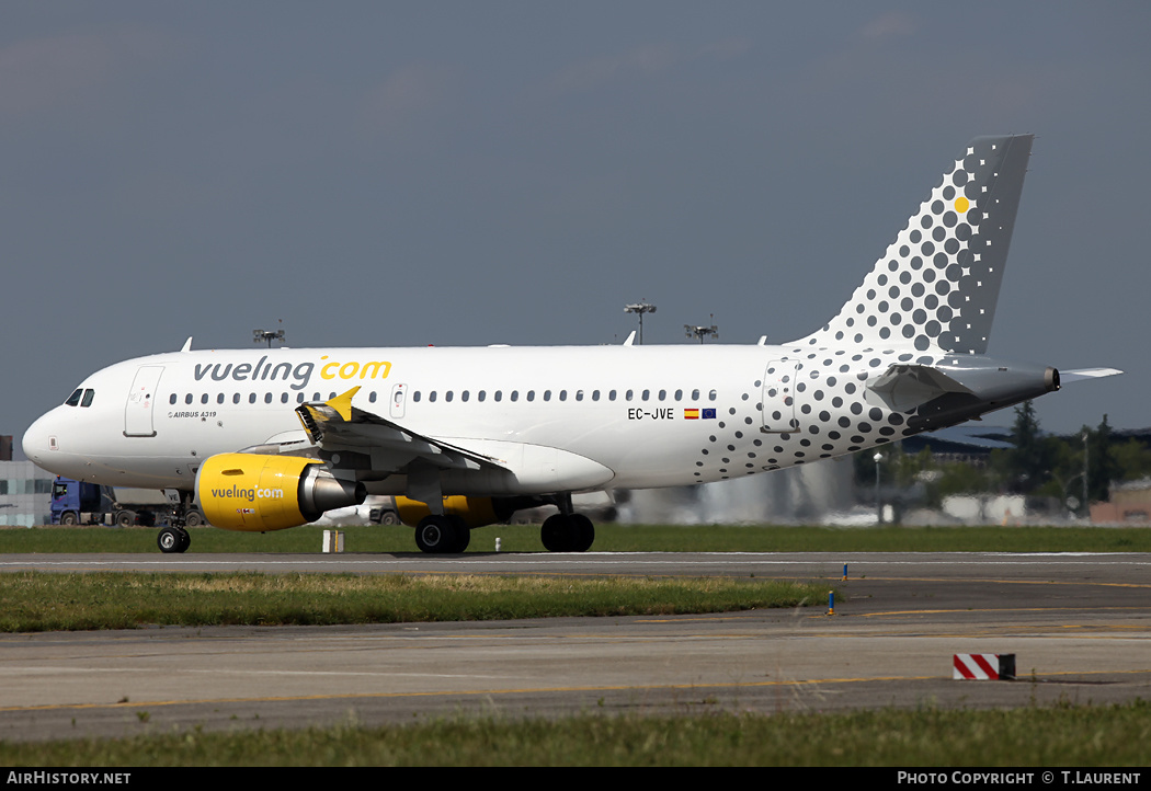 Aircraft Photo of EC-JVE | Airbus A319-111 | Vueling Airlines | AirHistory.net #222647