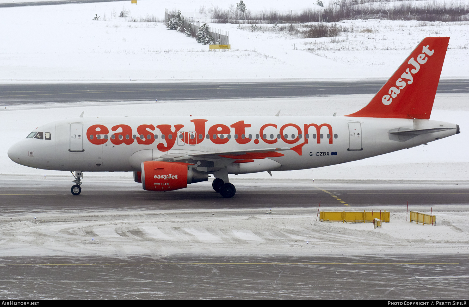 Aircraft Photo of G-EZBX | Airbus A319-111 | EasyJet | AirHistory.net #222665