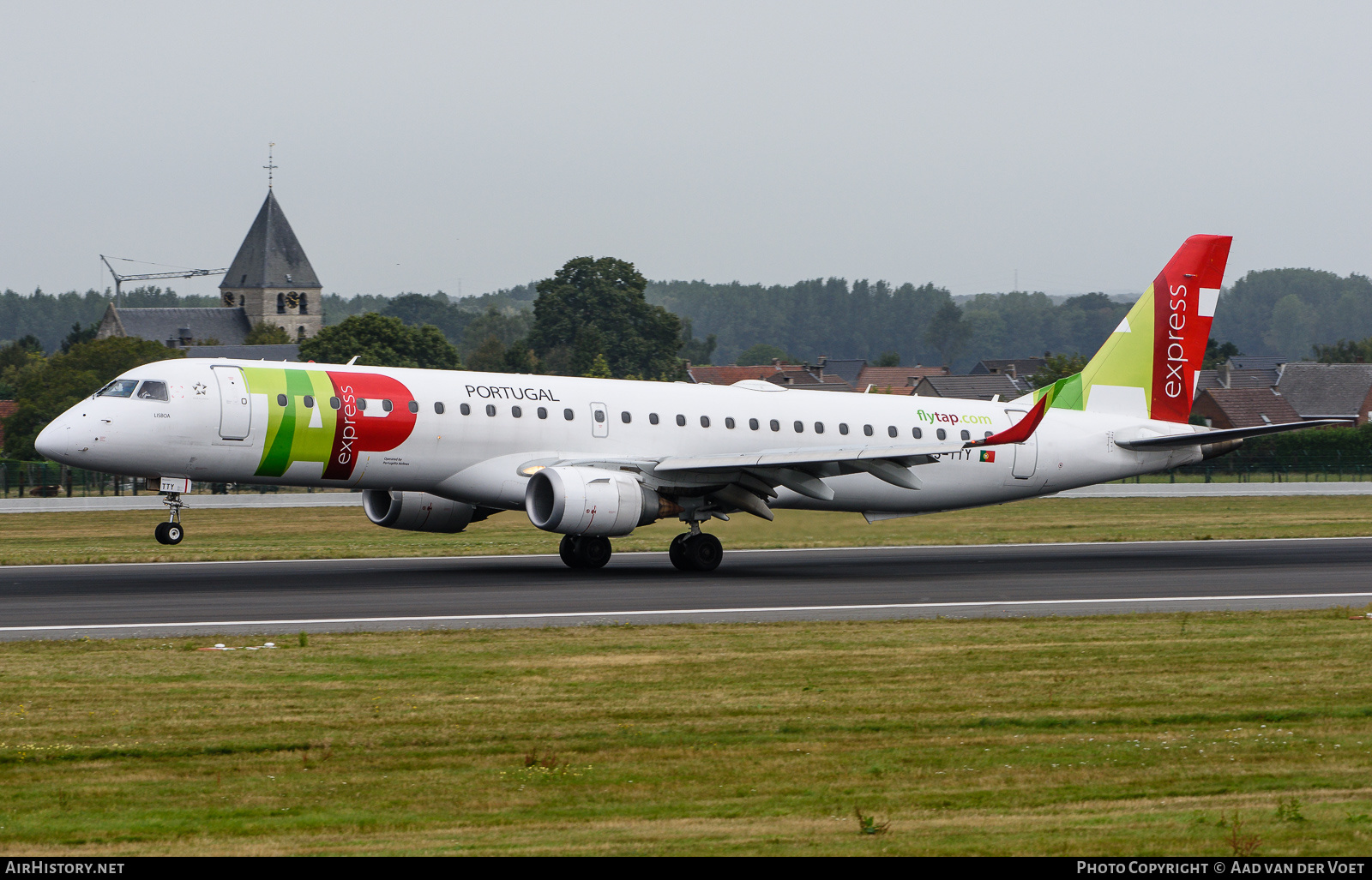 Aircraft Photo of CS-TTY | Embraer 195AR (ERJ-190-200IGW) | TAP Portugal Express | AirHistory.net #222682