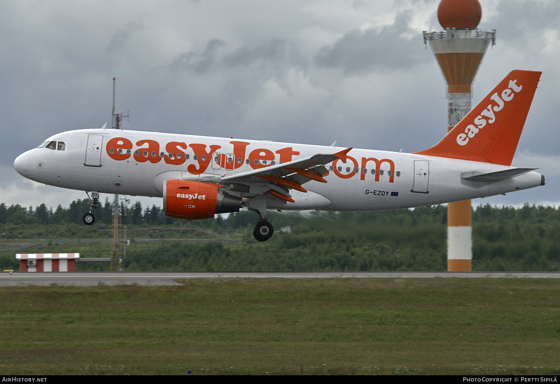 Aircraft Photo of G-EZDY | Airbus A319-111 | EasyJet | AirHistory.net #222686