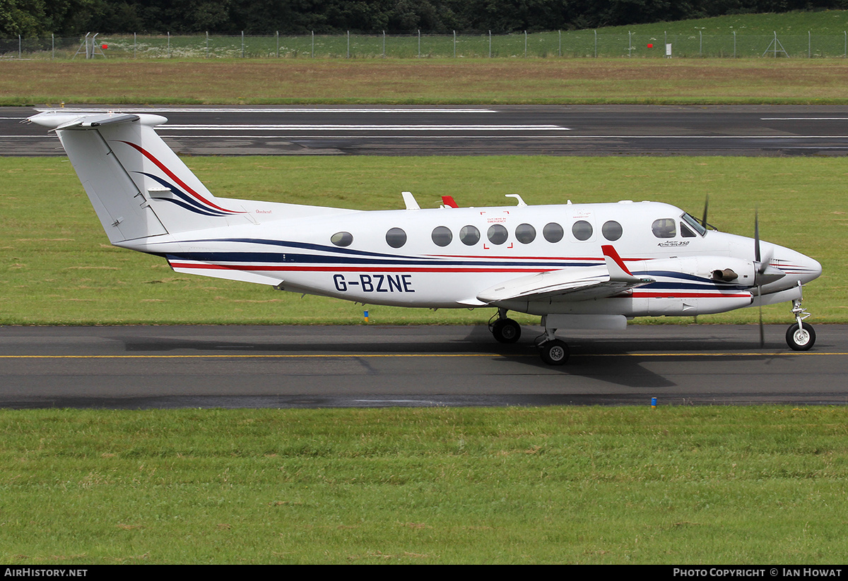 Aircraft Photo of G-BZNE | Beech Super King Air 350 (B300) | AirHistory.net #222736