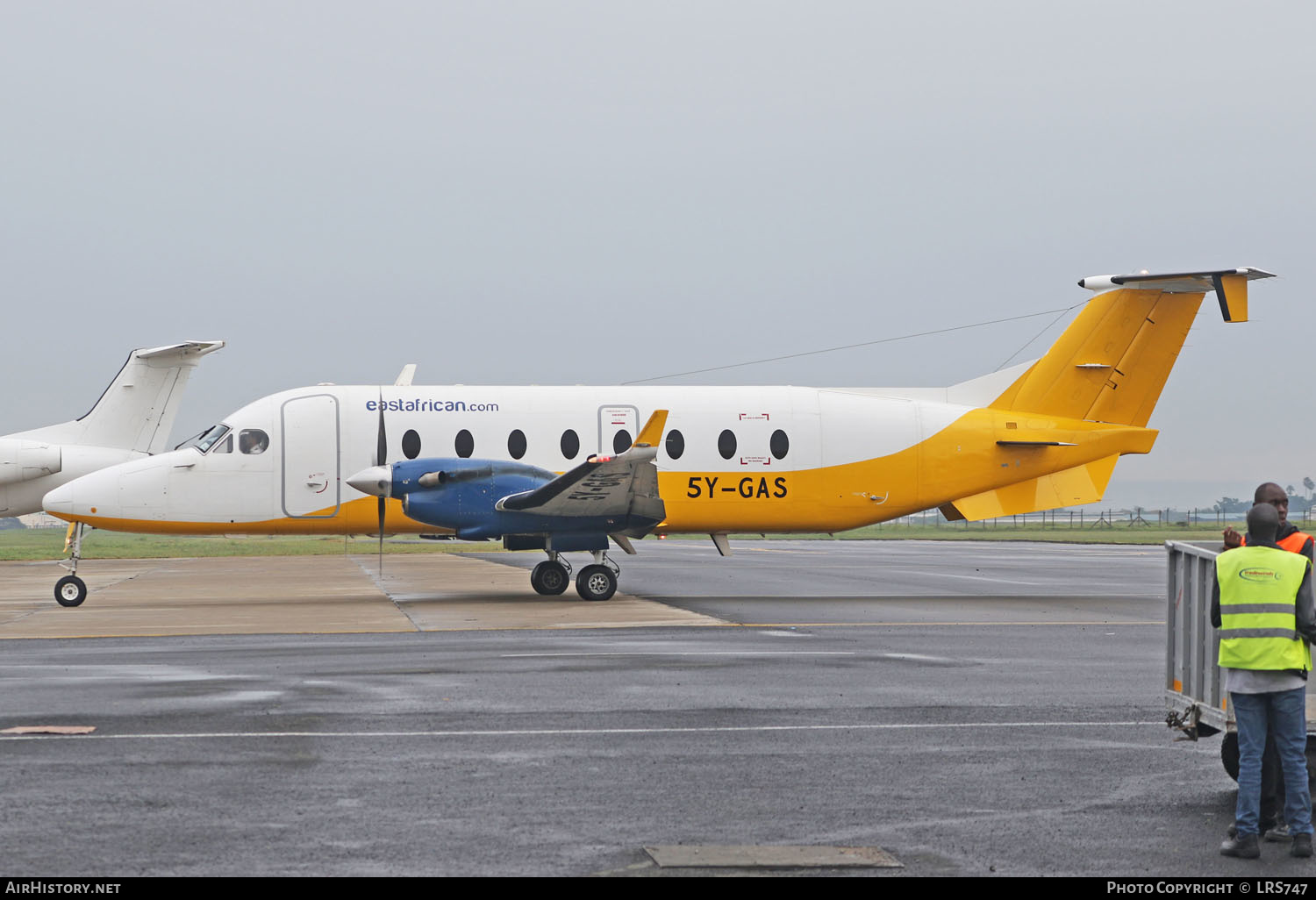 Aircraft Photo of 5Y-GAS | Beech 1900D | East African Safari Air | AirHistory.net #222939