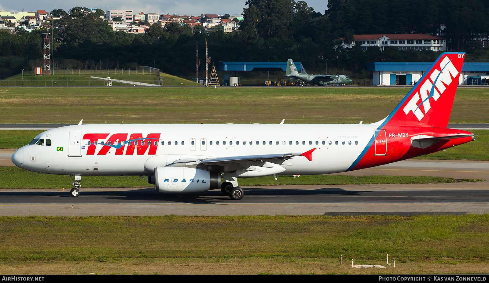 Aircraft Photo of PR-MBY | Airbus A320-232 | TAM Linhas Aéreas | AirHistory.net #222950