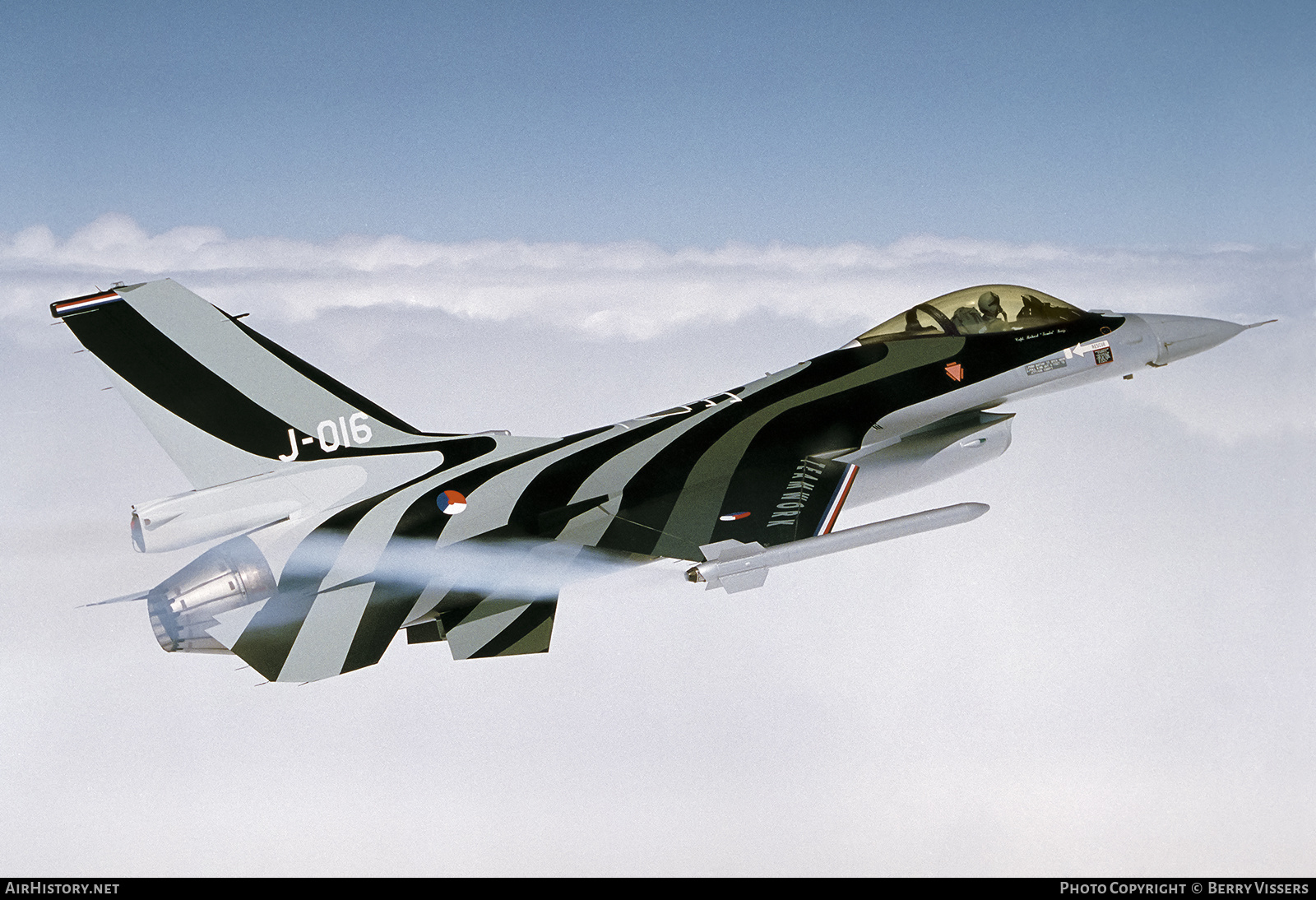 Aircraft Photo of J-016 | General Dynamics F-16AM Fighting Falcon | Netherlands - Air Force | AirHistory.net #223014
