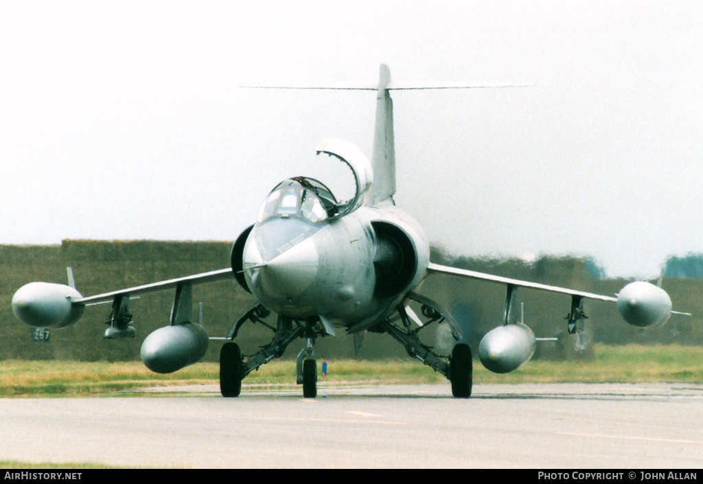 Aircraft Photo of MM6764 | Lockheed F-104S/ASA-M Starfighter | Italy - Air Force | AirHistory.net #223025
