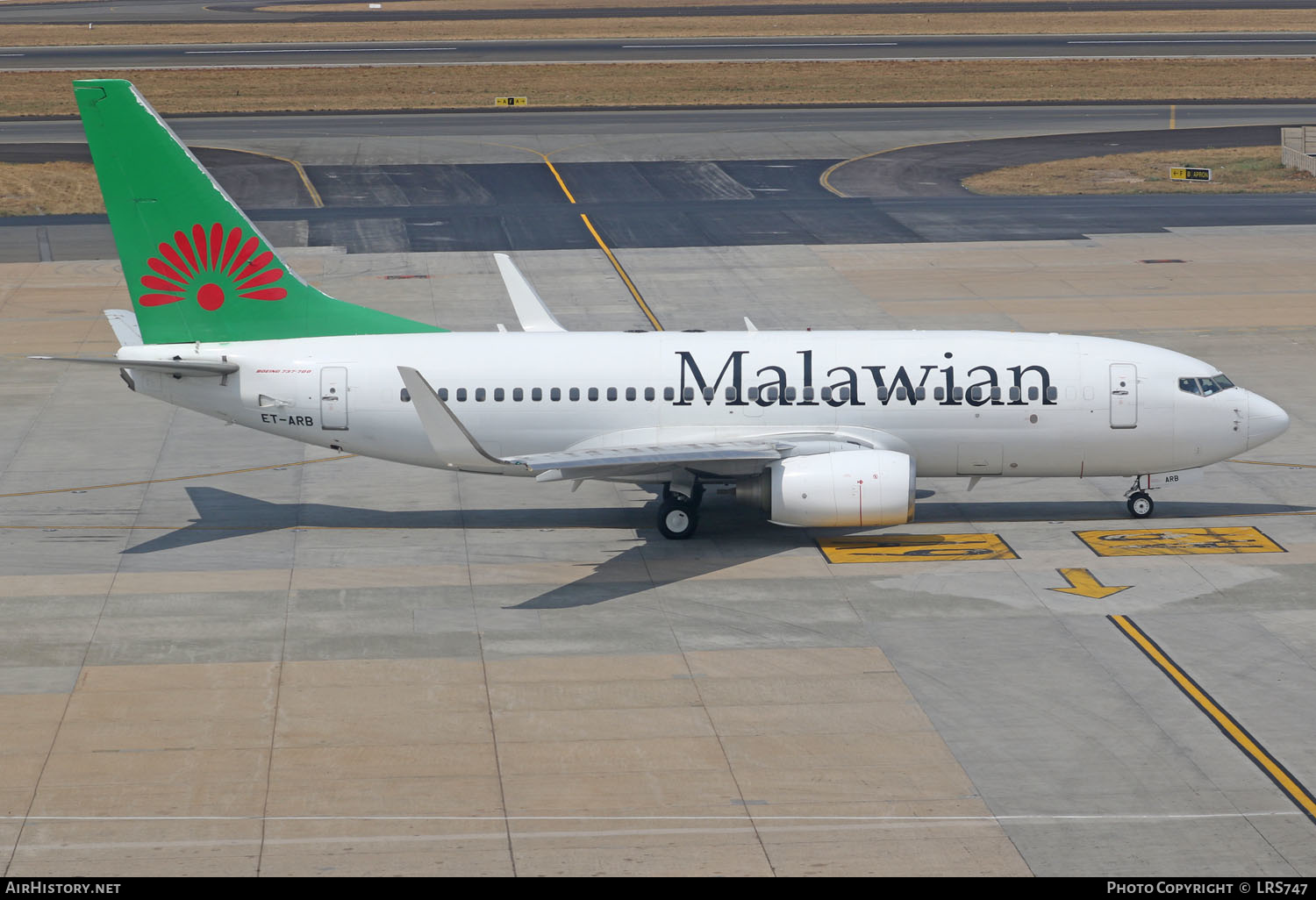 Aircraft Photo of ET-ARB | Boeing 737-7Q8 | Malawian Airlines | AirHistory.net #223035