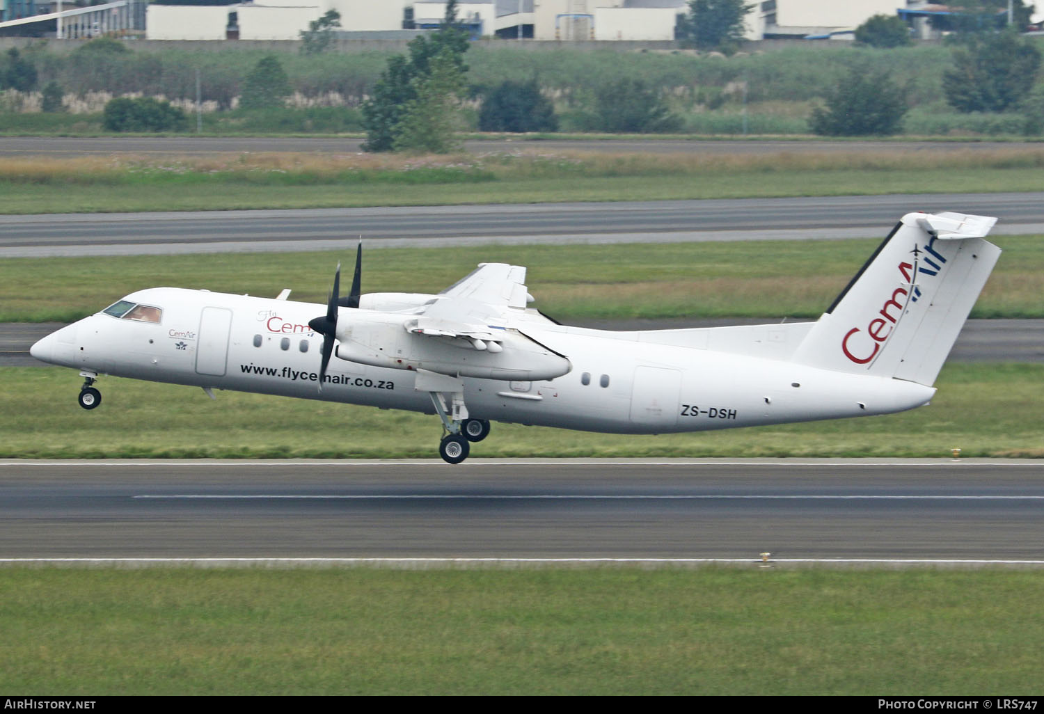 Aircraft Photo of ZS-DSH | Bombardier DHC-8-311BQ Dash 8 | CEM Air | AirHistory.net #223062