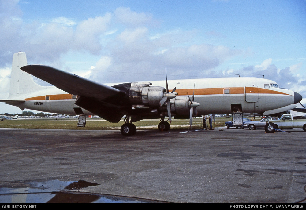 Aircraft Photo of N8219H | Douglas DC-7C(F) | AirHistory.net #223151