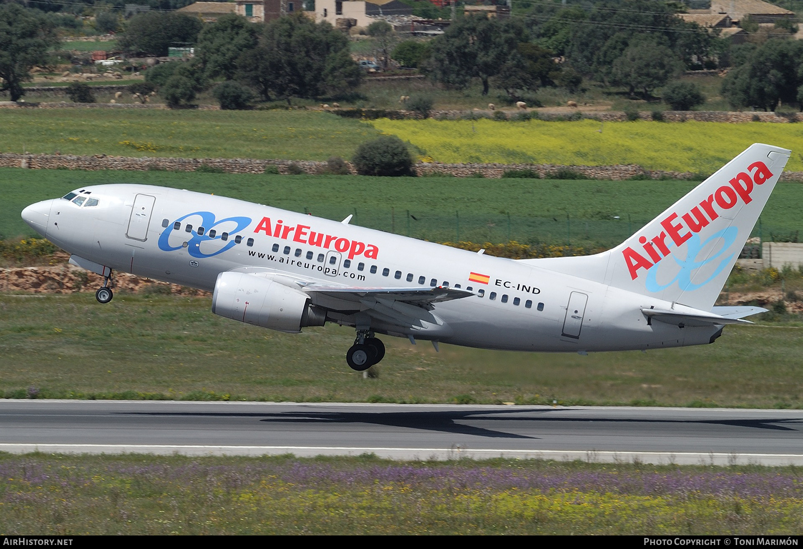 Aircraft Photo of EC-IND | Boeing 737-683 | Air Europa | AirHistory.net #223264