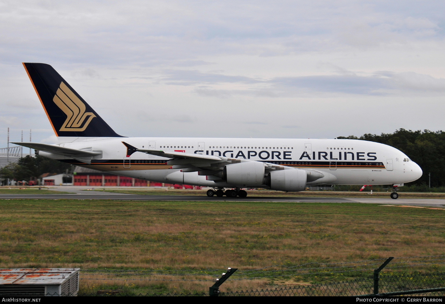Aircraft Photo of 9V-SKI | Airbus A380-841 | Singapore Airlines | AirHistory.net #223465