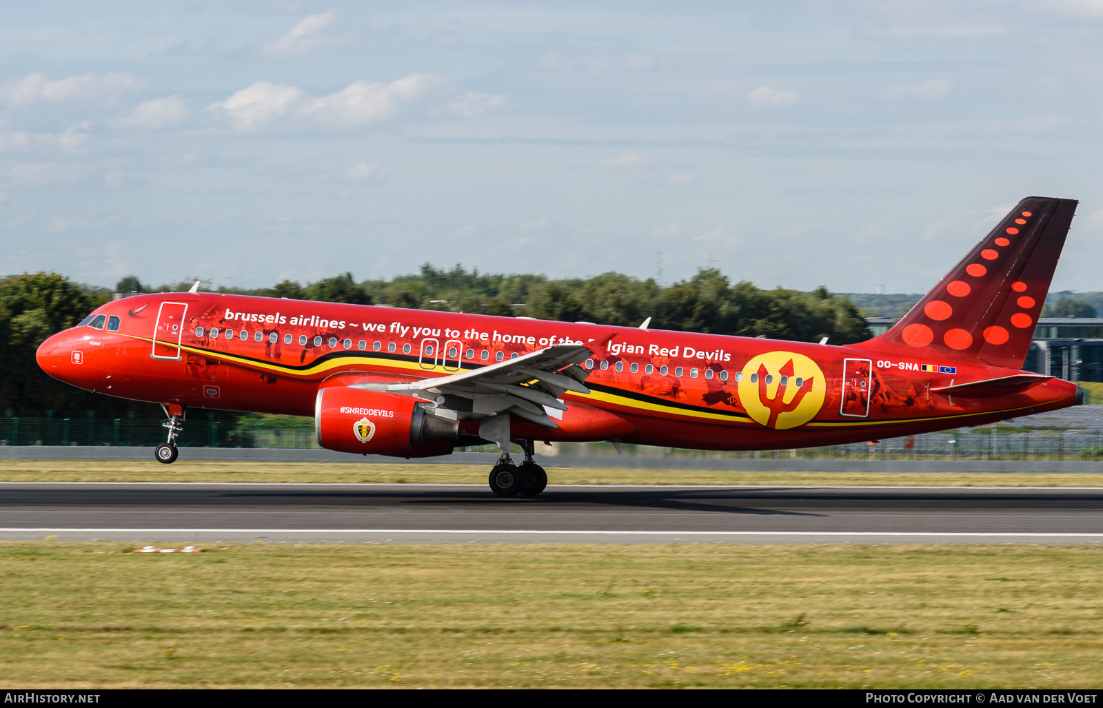 Aircraft Photo of OO-SNA | Airbus A320-214 | Brussels Airlines | AirHistory.net #223496